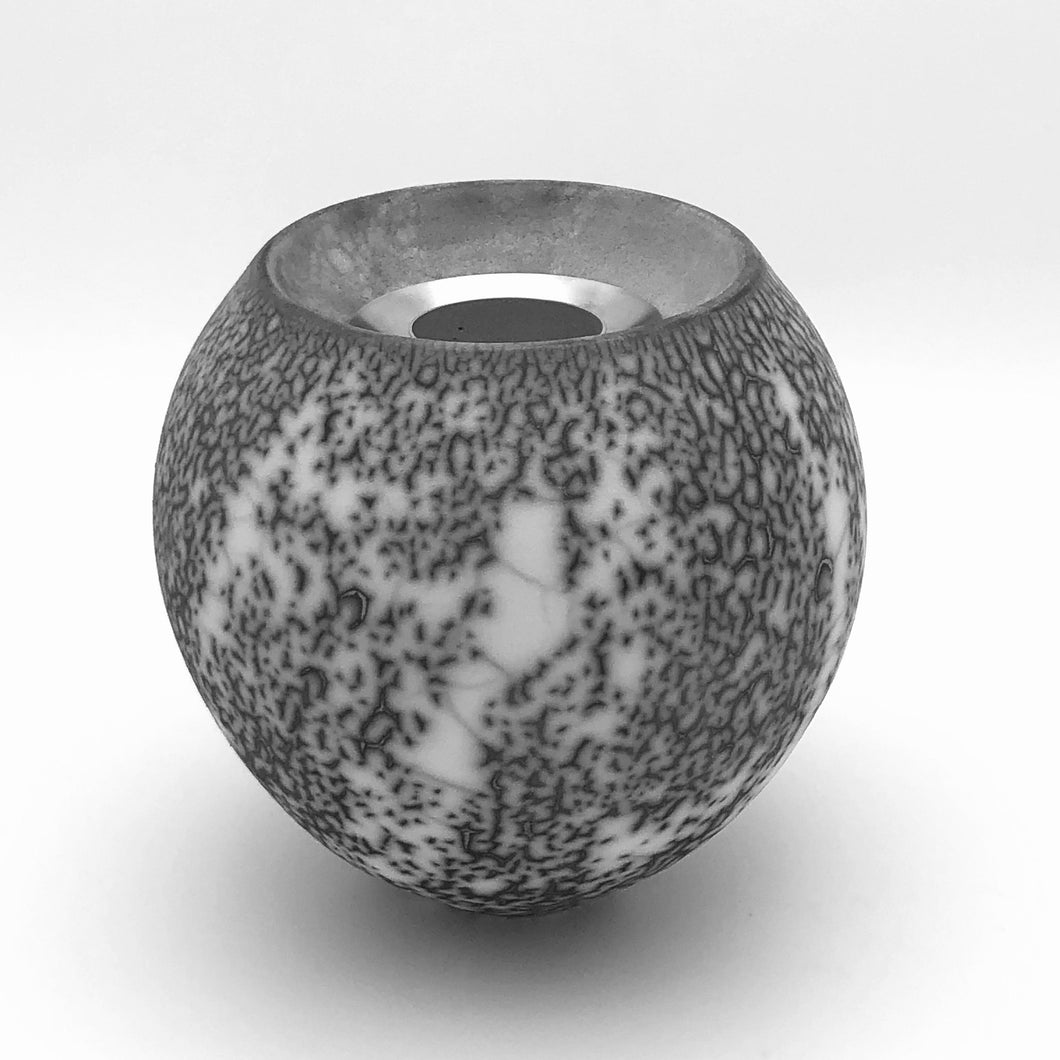 04/2023 - 13